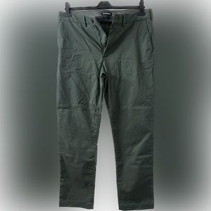 Express Men’s Slim Temp Control Hyper Stretch Chino